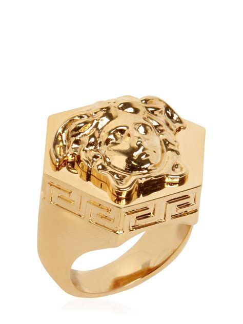 Bijoux Versace pour homme 